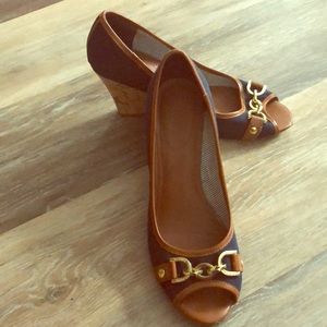 Navy and tan Tommy Hilfiger wedges; size 7.5